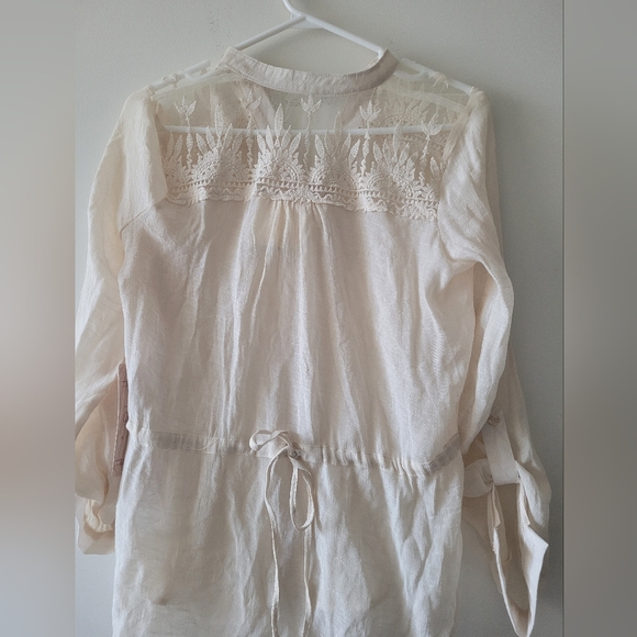 California Moonrise, Cream colored shirt, size:XS - Picture 5 of 6